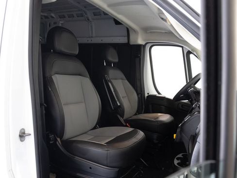 Used 2025 RAM ProMaster 2500 w/ Convenience Group FWD image 20