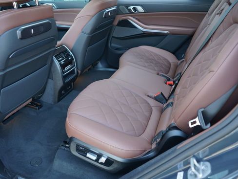 New 2026 BMW X7 xDrive40i w/ M Sport Package image 18