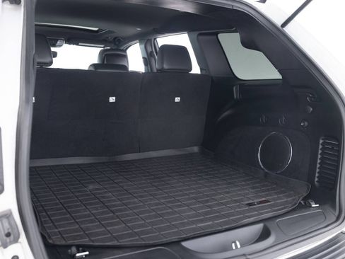 Used 2018 Jeep Grand Cherokee Altitude image 41