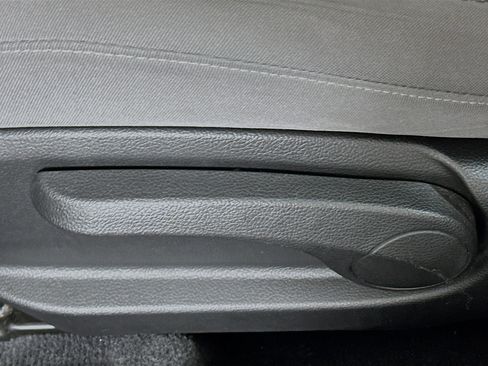 Used 2017 Kia Forte LX image 13