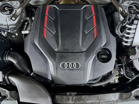 Used 2023 Audi SQ5 Premium Plus w/ Premium Plus Package image 13