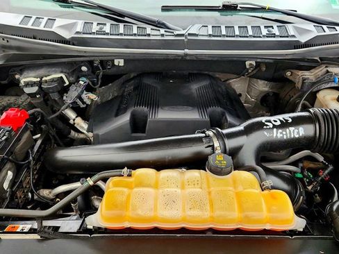 Used 2018 Ford F150 XLT w/ Equipment Group 302A Luxury AWD/4WD image 25