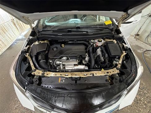 Certified 2019 Chevrolet Cruze LT w/ LT True North Edition image 26