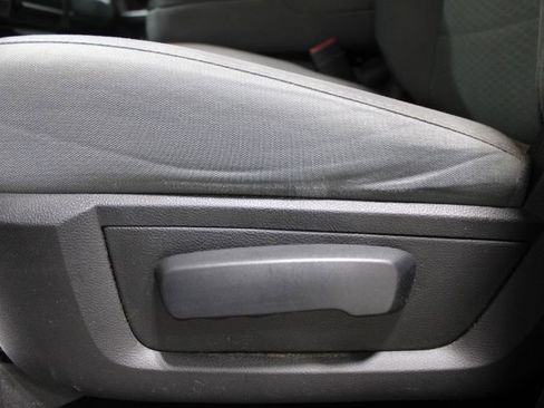 Used 2018 RAM 1500 Express image 19