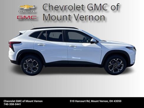 New 2026 Chevrolet Trax LT image 6