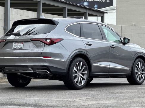 Certified 2025 Acura MDX w/ Technology Package image 8