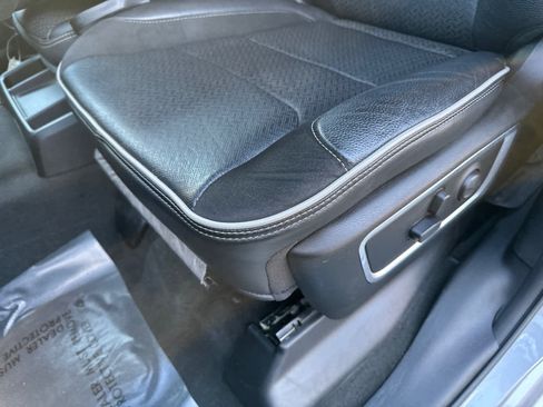 Used 2022 RAM 1500 Laramie image 15