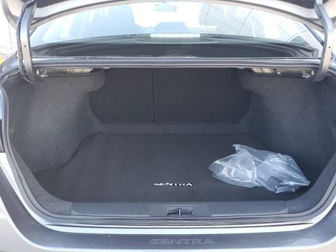 New 2025 Nissan Sentra SR image 5