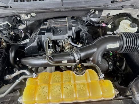 Used 2015 Ford F150 XLT w/ Equipment Group 302A Luxury image 35