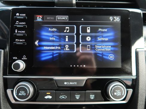 Used 2020 Honda Civic Sport image 17