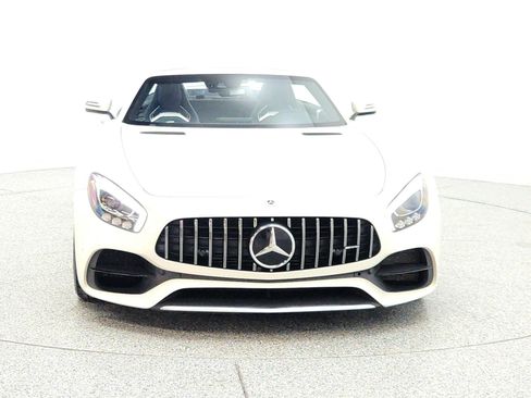 Used 2018 Mercedes-Benz AMG GT Roadster image 2