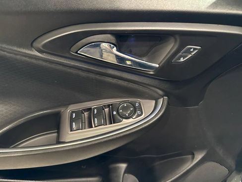 Used 2016 Chevrolet Malibu LT FWD image 21