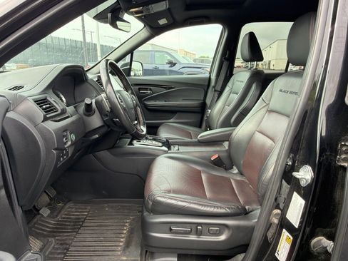 Used 2023 Honda Ridgeline Black Edition image 11