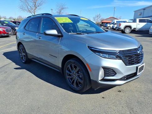 Used 2024 Chevrolet Equinox RS AWD/4WD image 3