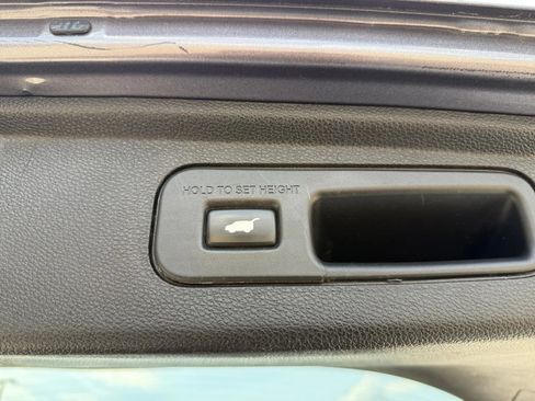 Used 2018 Honda Odyssey Touring image 12