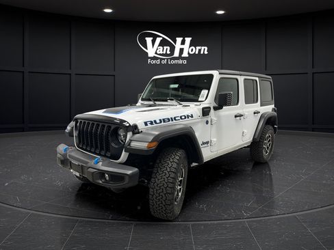 Used 2022 Jeep Wrangler Unlimited Rubicon 4xe w/ Safety Group AWD/4WD image 3