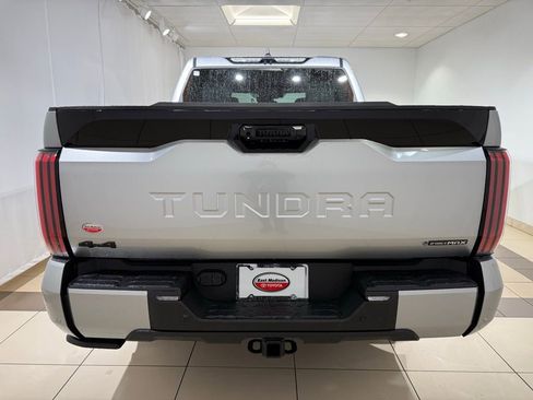 New 2026 Toyota Tundra Platinum AWD/4WD image 4