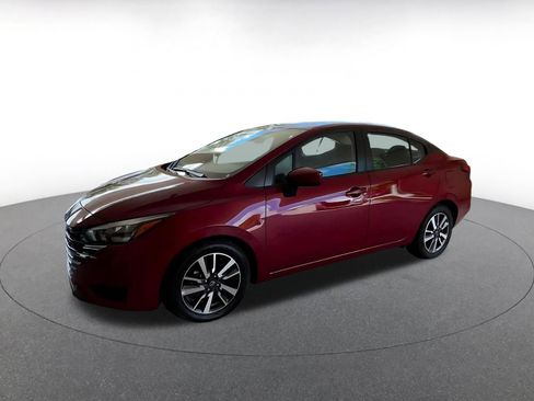 Used 2025 Nissan Versa SV FWD image 8