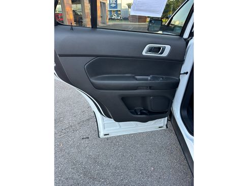 Used 2013 Ford Explorer XLT FWD image 11