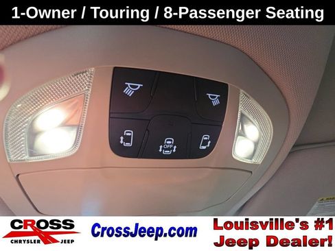 Used 2017 Chrysler Pacifica Touring FWD image 11