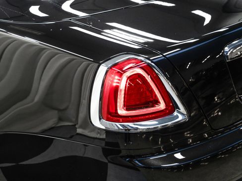 Used 2017 Rolls-Royce Dawn image 49