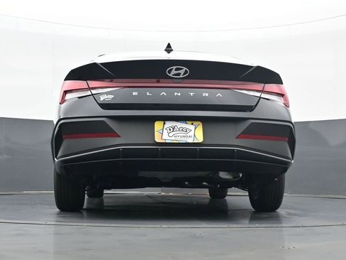 New 2026 Hyundai Elantra SE FWD image 26