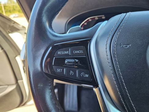 Used 2021 BMW 540i w/ Convenience Package image 12