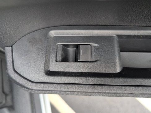 New 2025 Toyota Tacoma SR5 image 27