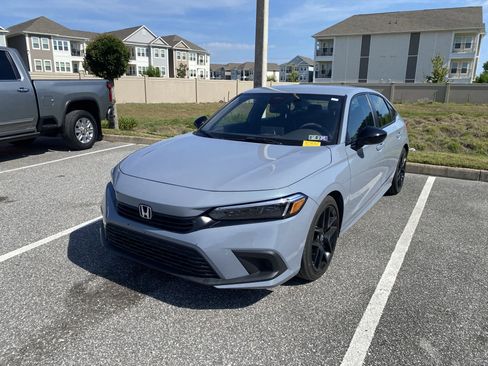 Used 2024 Honda Civic Sport image 13