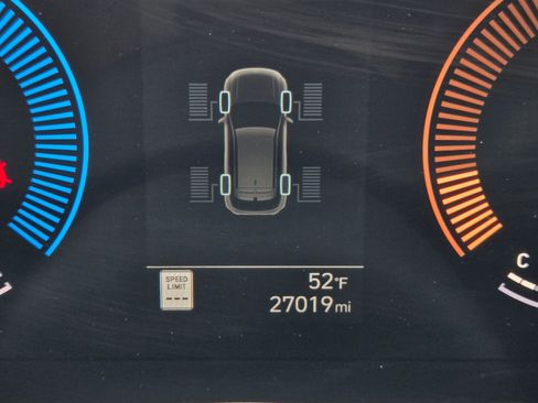 Used 2025 Hyundai Kona SEL image 14