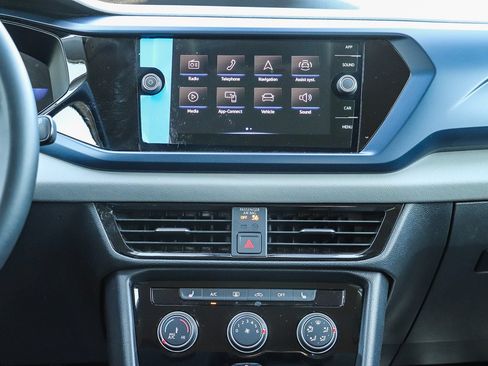 Used 2023 Volkswagen Taos SE FWD image 15