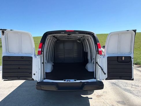 New 2025 GMC Savana 2500 w/ Driver Convenience Package image 8