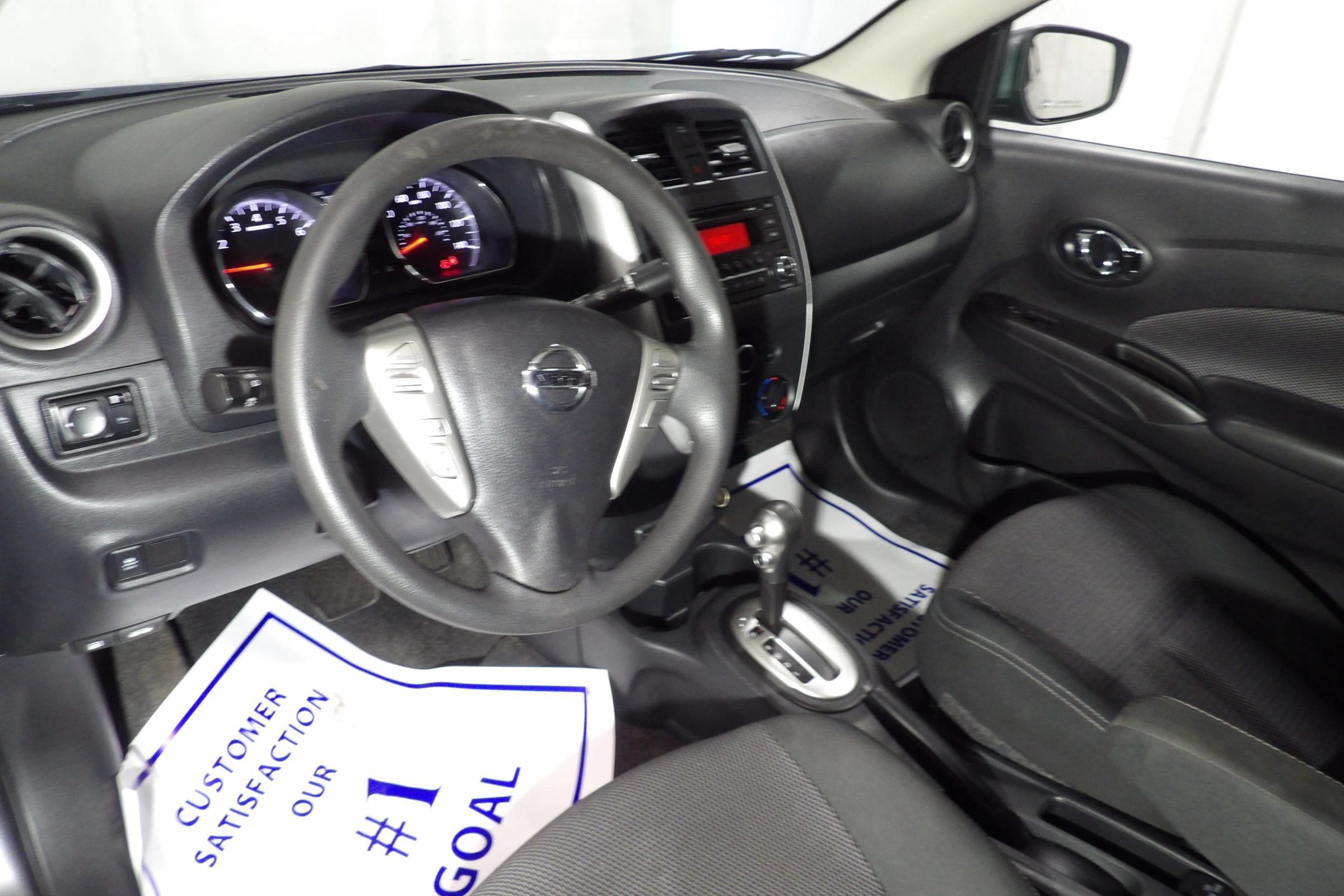 Used 2018 Nissan Versa SV FWD image 8