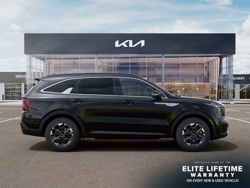 New 2026 Kia Sorento S FWD image 8
