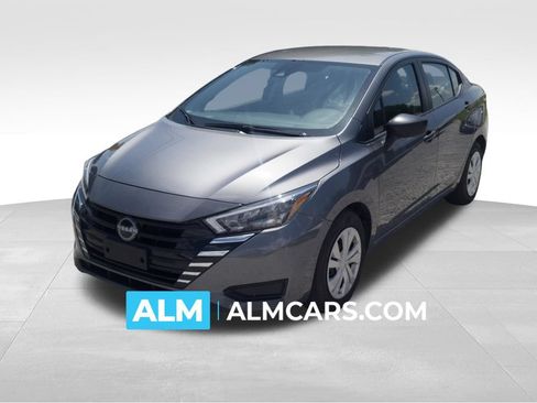 Used 2025 Nissan Versa S FWD image 1