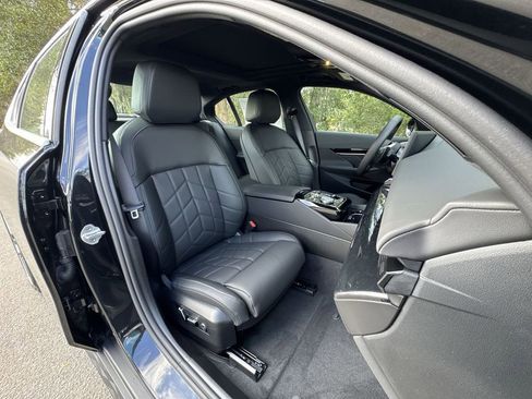 New 2026 BMW 530i xDrive w/ Premium Package image 29