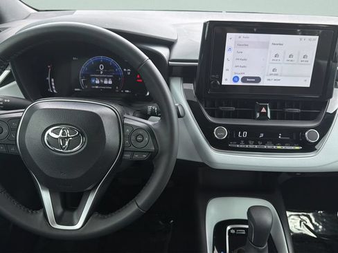 Used 2026 Toyota Corolla SE FWD image 19