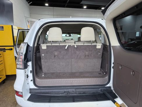 Used 2019 Lexus GX 460 Premium w/ Premium Package AWD/4WD image 19