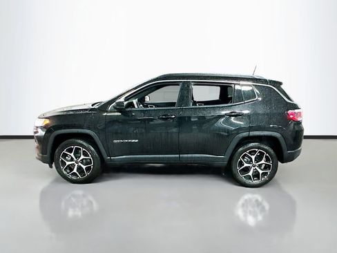 New 2026 Jeep Compass Limited image 9