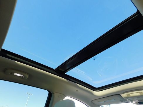 Used 2020 Cadillac XT5 Premium Luxury image 4