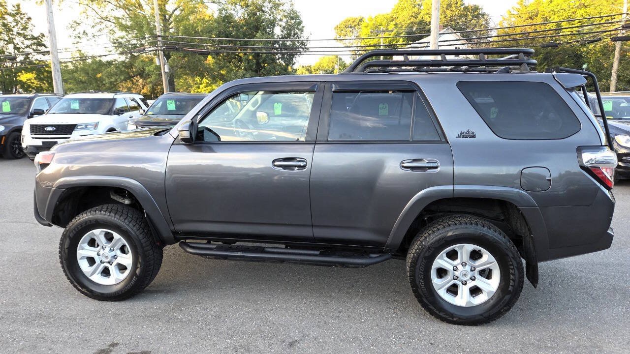 Used 2014 Toyota 4Runner SR5 AWD/4WD image 12