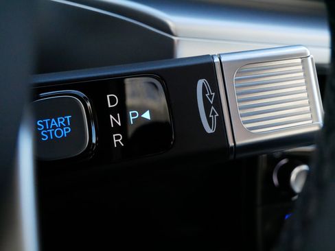 Used 2026 Hyundai Ioniq 9 SEL image 24