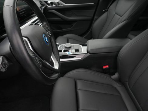 Used 2023 BMW i4 eDrive40 RWD image 12