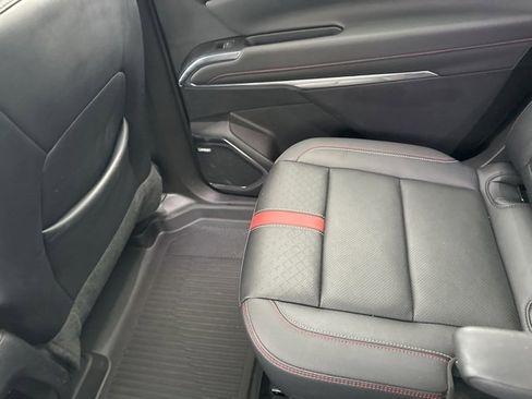 Certified 2024 Chevrolet Traverse RS w/ LPO, Floor Liner Package image 14