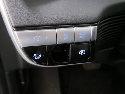 Used 2024 Hyundai Ioniq 5 Limited AWD/4WD image 18