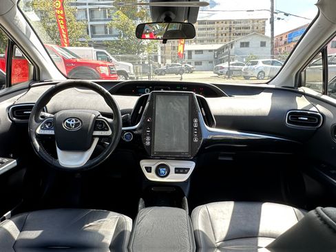 Used 2017 Toyota Prius Prime FWD image 15