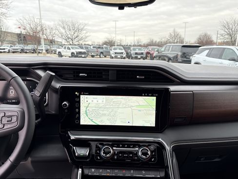 New 2026 GMC Sierra 2500 Denali Ultimate image 18