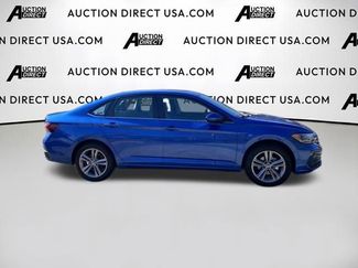 Used 2024 Volkswagen Jetta SE video 3