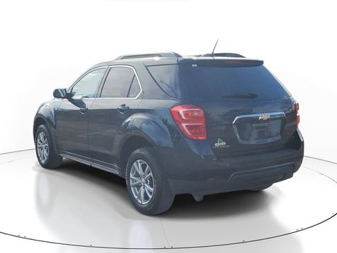 Used 2017 Chevrolet Equinox LT image 3