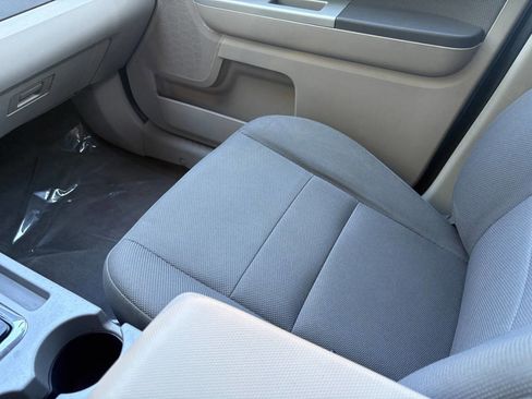 Used 2010 Ford Escape XLT image 18